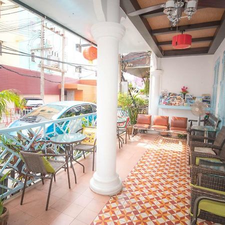 Отель Sino House Patong Экстерьер фото