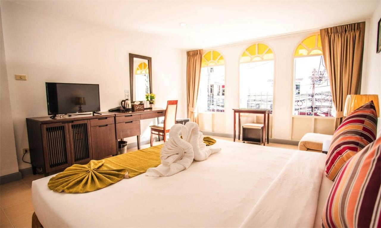 Отель Sino House Patong Экстерьер фото